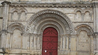 Portal of Église Sainte-Croix de Bordeaux Portale.jpg