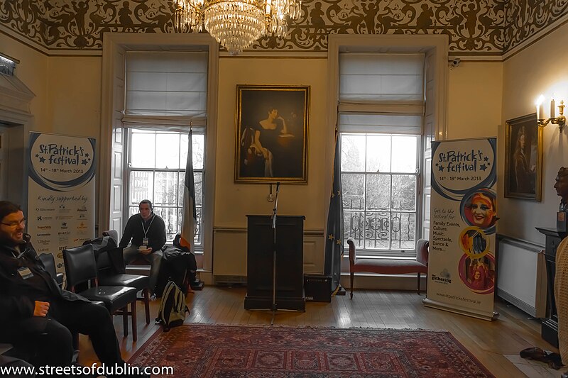 File:Press Briefing - St. Patrick's Day Parade In Dublin 2013 (8565725933).jpg