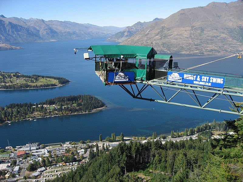 File:Queenstown, New Zealand, 2009-03-23.jpg