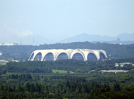 ไฟล์:Revolutionary_Martyrs_Cemetery_02.JPG