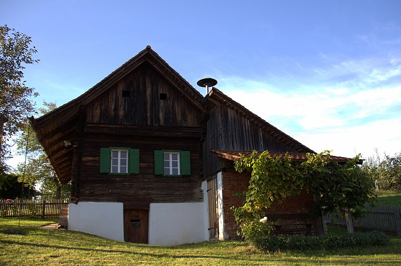 File:Rollsdorf-Mesnerkeusche 3035.jpg