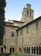 Il campanile e il chiostro