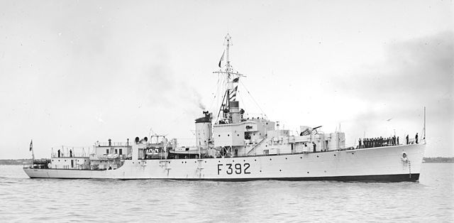 PNS Shamsher visiting Australia in 1951. The frigate was transferred to Pakistan by the Royal Indian Navy in 1947 as a training ship.