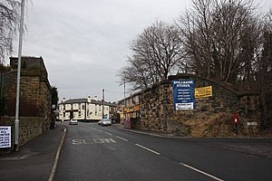 Абатменты моста Shill Bank Lane, Норторп - geograph.org.uk - 1120817.jpg