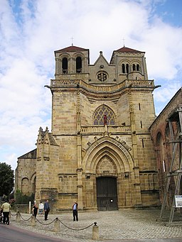 Souvigny Abteikirche Westfassade.jpg