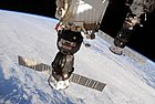 Soyuz TMA-19 sedang berlabuh di ISS