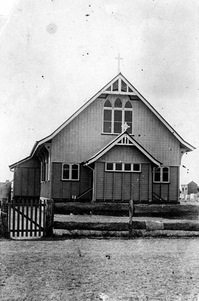 File:StateLibQld 1 130507 St Patrick's Church at Emerald in 1930.jpg