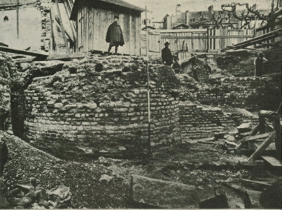 Foto bei Ausgrabungen im Jahr 1906