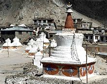 پرونده:Stupa_Chorten_Ladakh.jpg