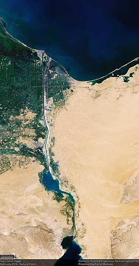 Suez Canal, Egypt (31596166706).jpg