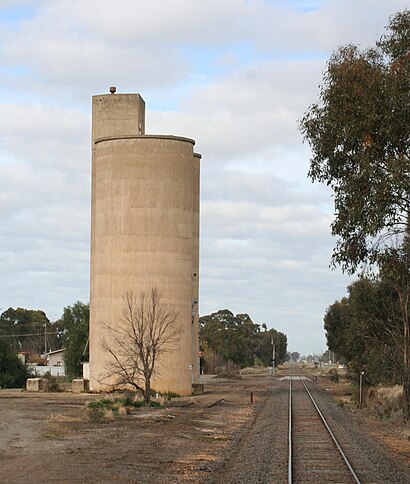 Tallygaroopna station overview.jpg