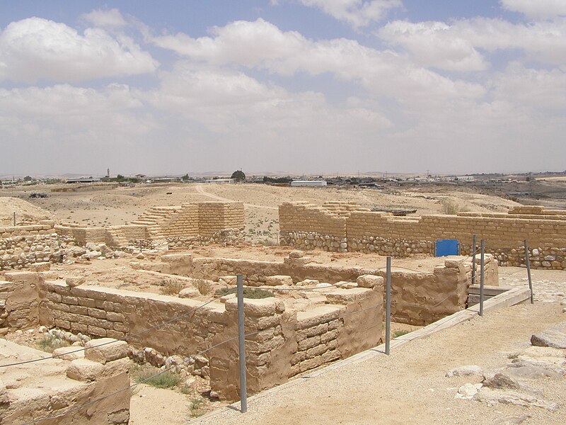 File:Tel Be'er Sheva 04.jpg