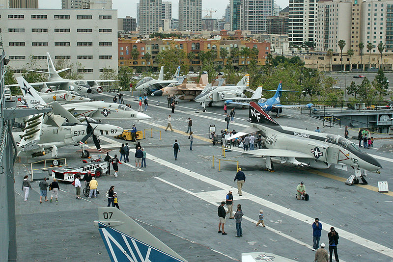 File:USS Midway CV-41 (7170798256).jpg