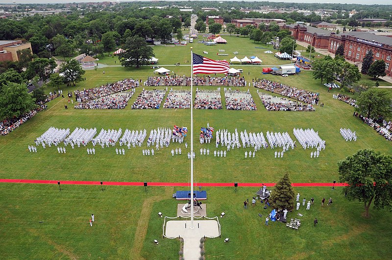 File:US Navy 110701-N-WQ300-401 Eleven divisions of 793 recruits at Recruit Training Command took part in a special pass-in-review graduation ceremony.jpg