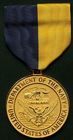 ABD Donanması Seçkin Kamu Hizmeti Medal.jpg