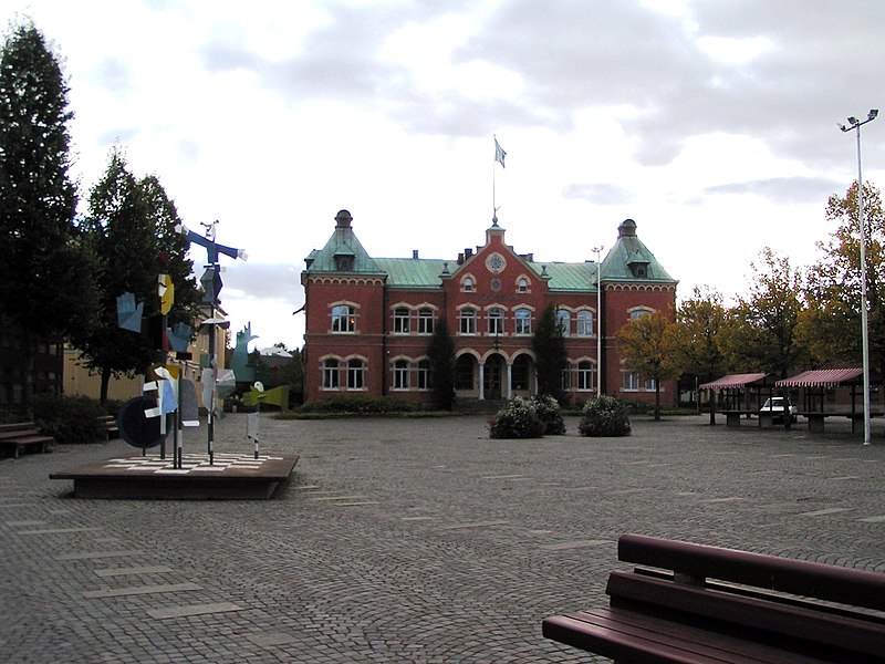 File:Värnamo Marktplatz.JPG
