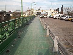 Vereda peatonal del puente de la Noria.jpg