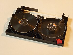 Magnetic-tape data storage - Wikipedia