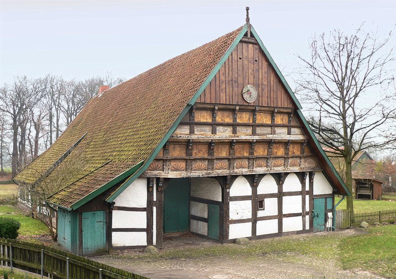 File:Wöhler Dusche Hof.jpg