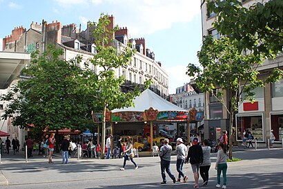 Comment aller à Place Du Bon Pasteur en transport en commun - A propos de cet endroit