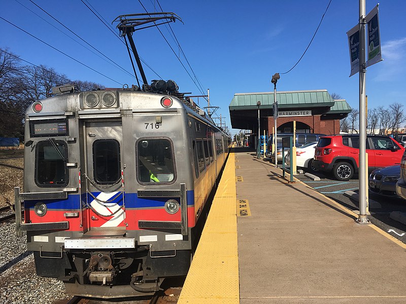 File:Warminster PA SEPTA station February 2018.jpg