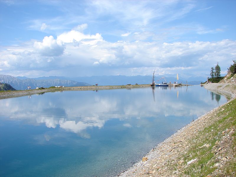 File:Wasserspiegel - panoramio.jpg
