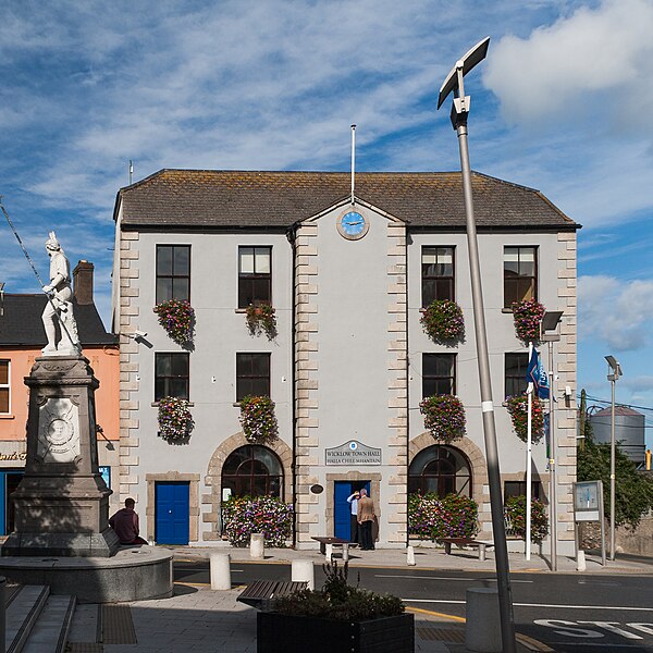 File:Wicklow Market Square 2016 09 16 (cropped).jpg