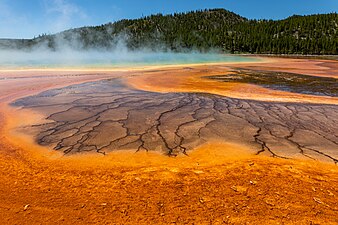 Grand Prismatic Spring, termální pramen v Yellowstonském národním parku