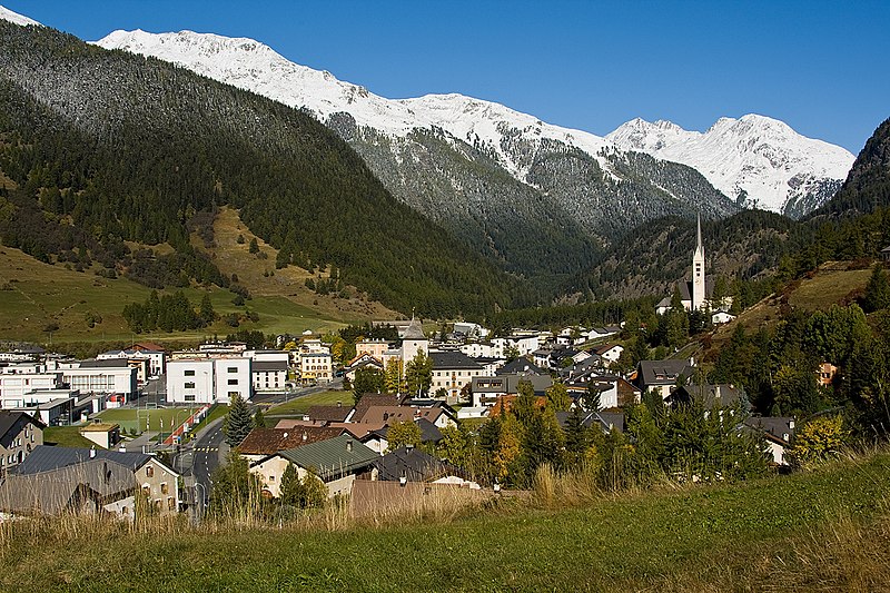 File:Zernez-Dorf.jpg