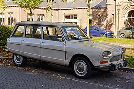 Citroën Ami 8 Break - right front view