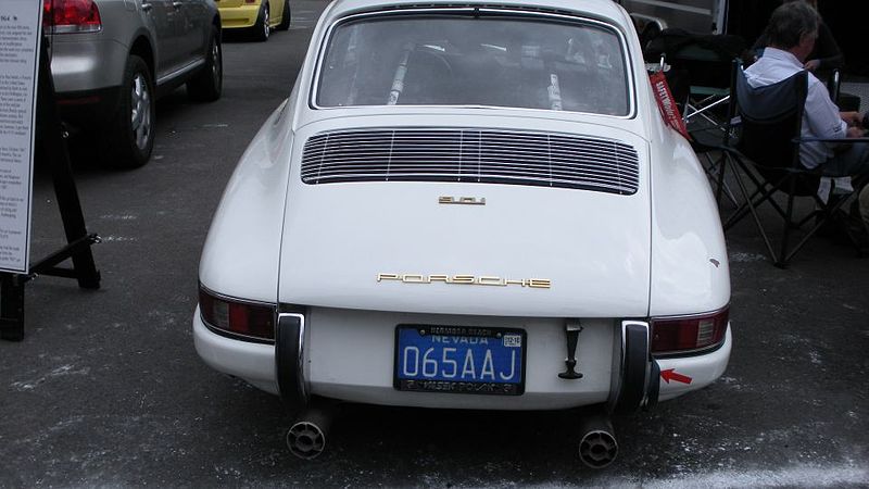 File:1964 Porsche 901 rear.jpg