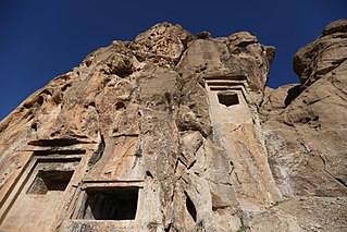 <span class="mw-page-title-main">Essaqwand Rock Tombs</span> Tombs in Kermanshah Province, Iranian national heritage site