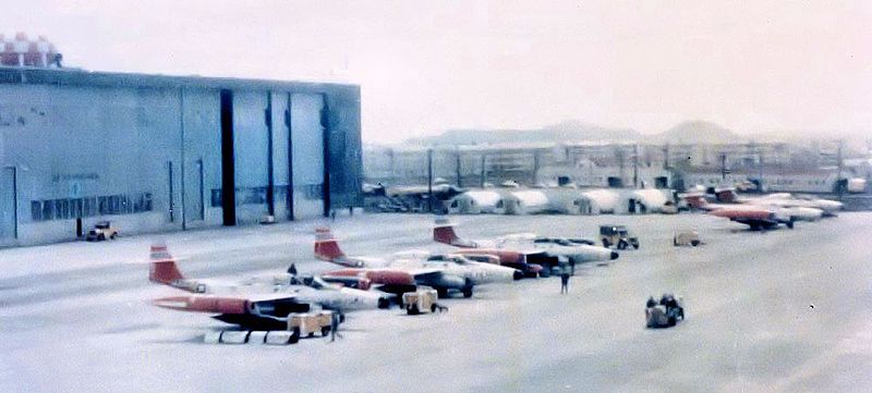 File:57th Fighter Interceptor Squadron F-89 Scorpions 1959.jpg