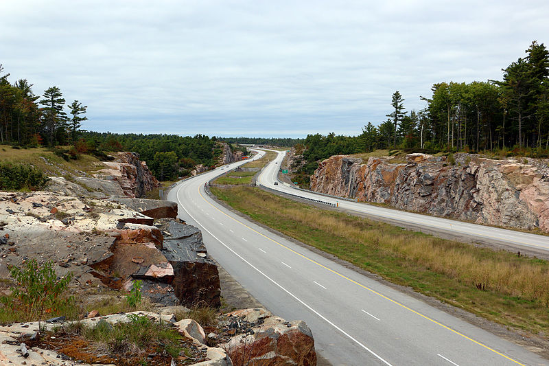 File:69 Lovering-Lake-Diversion north September2015.jpg