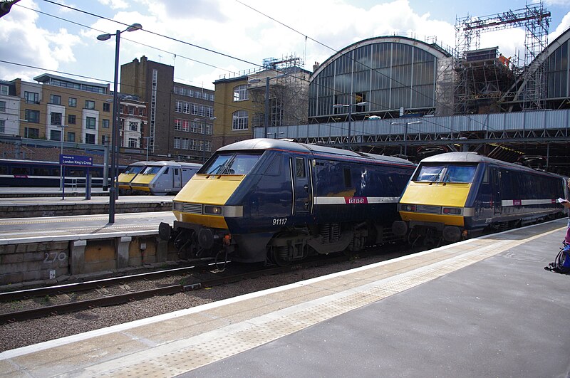 File:91117 Departs London King's Cross.jpg