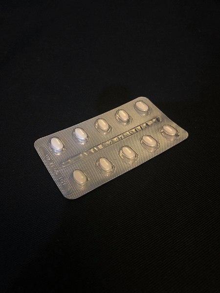 File:A strip of antihistamine.jpg