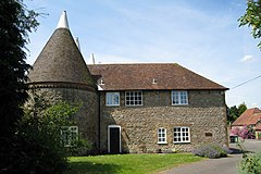 Abbey Gate Oast, Stockett Lane, Мейдстон, Кент - geograph.org.uk - 857782.jpg