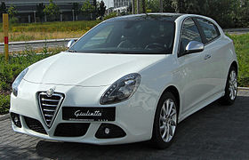 Alfa Romeo Giulietta отпред 20100704.jpg