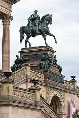 So kommt man zu Reiterstandbild Friedrich Wilhelm Iv. mit den Öffentlichen - Mehr zum Ort Hier