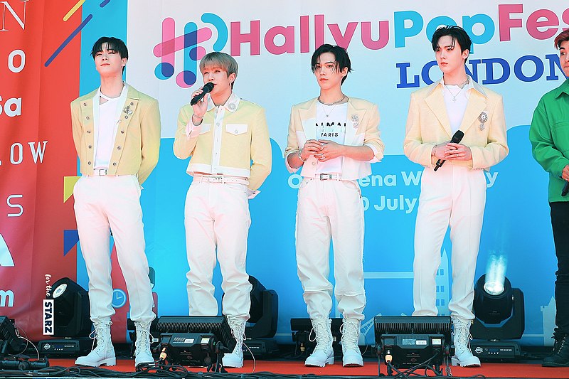 File:Astro at the HallyuPopFest London 2022 event.jpg