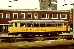 The LZB measuring car of the 727 series in Osnabrück Hbf 1984