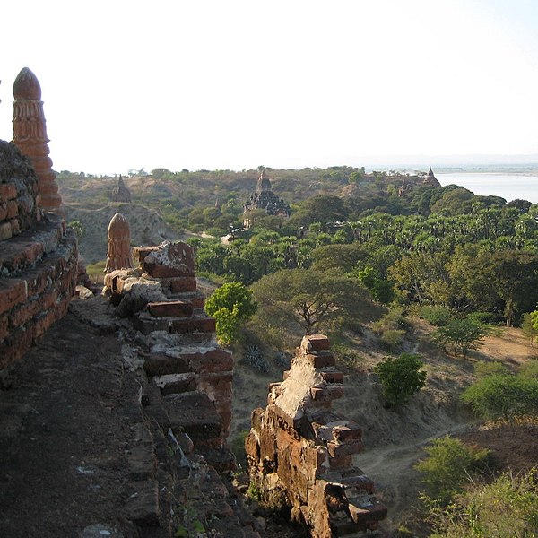 File:Bagan 65 (cropped).jpg