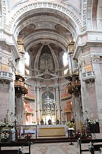 Basilica Mafra-Altar.JPG