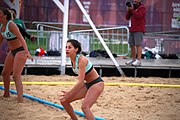 Deutsch: Beachhandball bei den Olympischen Jugendspielen 2018; Tag 5, 10. November 2018; Mädchen, Hauptrunde - Ungarn-Paraguay 2:0 English: Beach handball at the 2018 Summer Youth Olympics at 11 October 2018 – Girls Main Round – Hungary-Paraguay 2:0