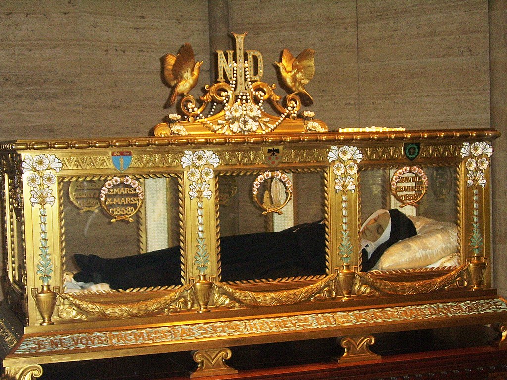 Bernadette Soubirous-sarcophagus-2