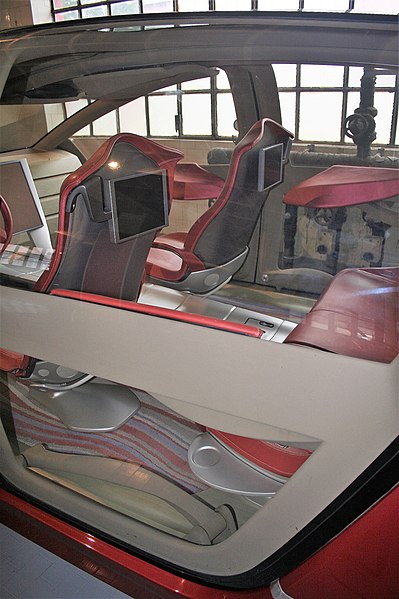 File:Bertone181 (41916537762).jpg