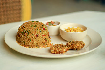 Pudina chicken pulao or chicken rice with curd, Patna style