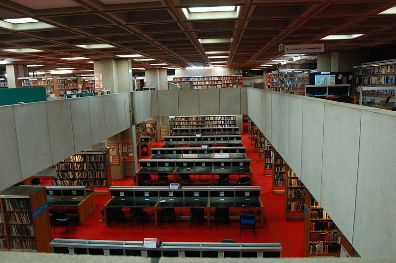 File:Birmingham Central Library - Desks-1.jpg
Description	Photo taken in Birmingham Central Library, Paradise Forum, and the Shakespeare Room as part of @karenstrunks' 4amproject.
Date	24 April 2011, 06:14:35
Source	Flickr: desks-1
Author	simon gray
Permission
(Reusing this file)	
Checked copyright icon.svg	This image, which was originally posted to Flickr, was uploaded to Commons using Flickr upload bot on 18 May 2013, 07:48 by JimmyGuano. On that date, it was confirmed to be licensed under the terms of the license indicated.
w:en:Creative Commons
attribution share alike

This file is licensed under the Creative Commons Attribution-Share Alike 2.0 Generic license.	
You are free:
to share â to copy, distribute and transmit the work
to remix â to adapt the work
Under the following conditions:
attribution â You must give appropriate credit, provide a link to the license, and indicate if changes were made. You may do so in any reasonable manner, but not in any way that suggests the licensor endorses you or your use.
share alike â If you remix, transform, or build upon the material, you must distribute your contributions under the same or compatible license as the original.