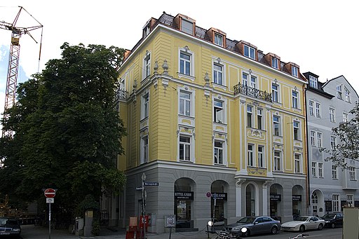 Bismarckstraße 3 - München