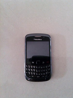 Blackberry 8900, front side